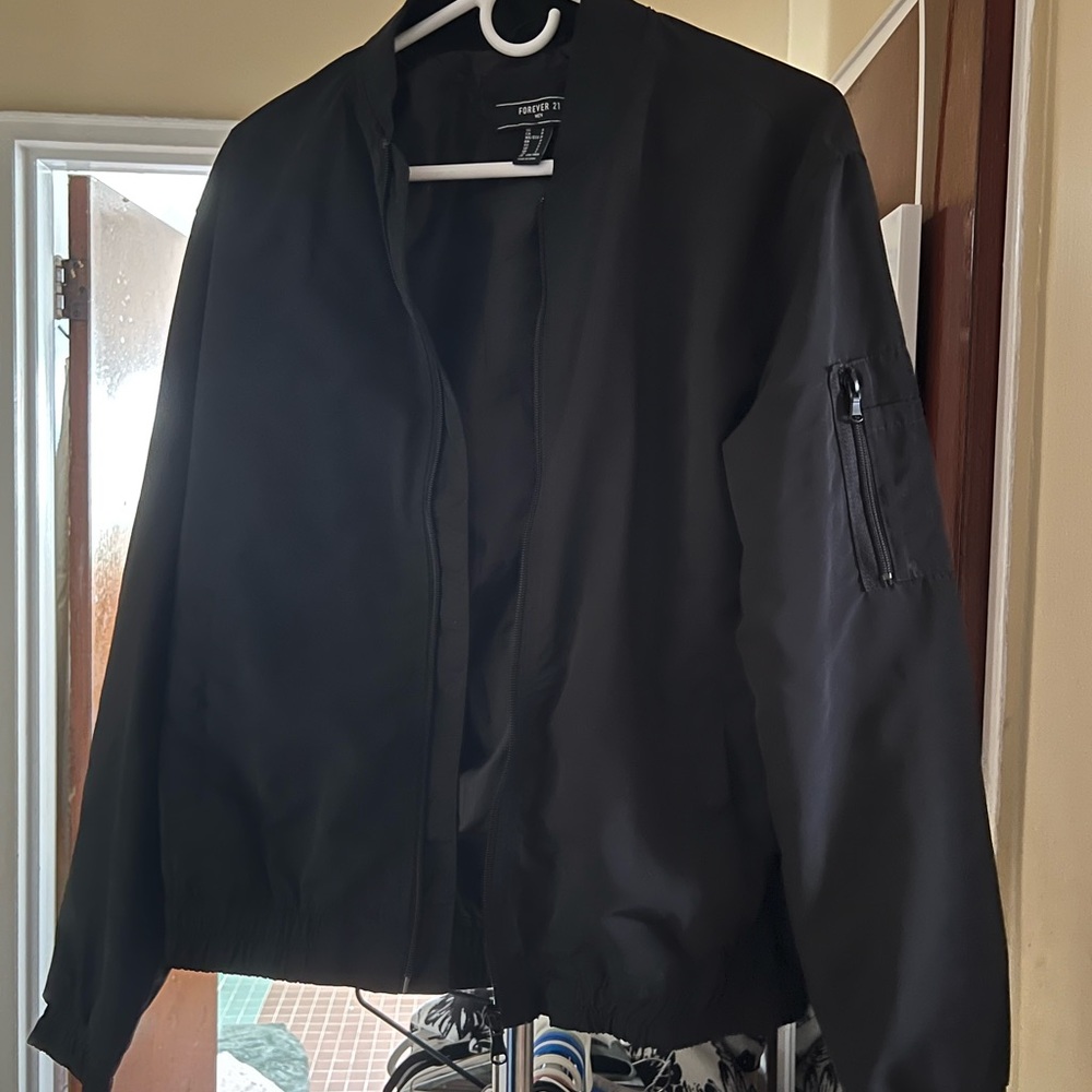 Forever 21 Men’s Bomber Jacket size Small